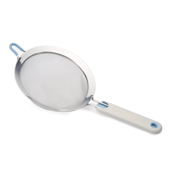 JOSEPH JOSEPH Shake-It Self-Tapping Sieve Large - White