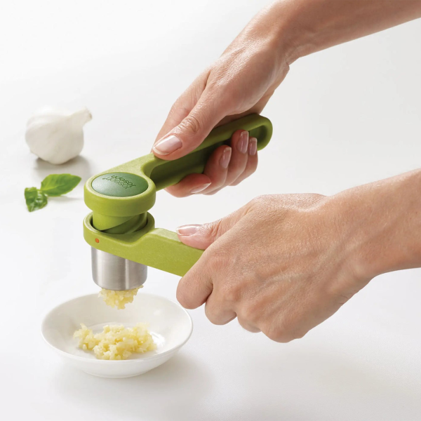 JOSEPH JOSEPH Helix Garlic Press